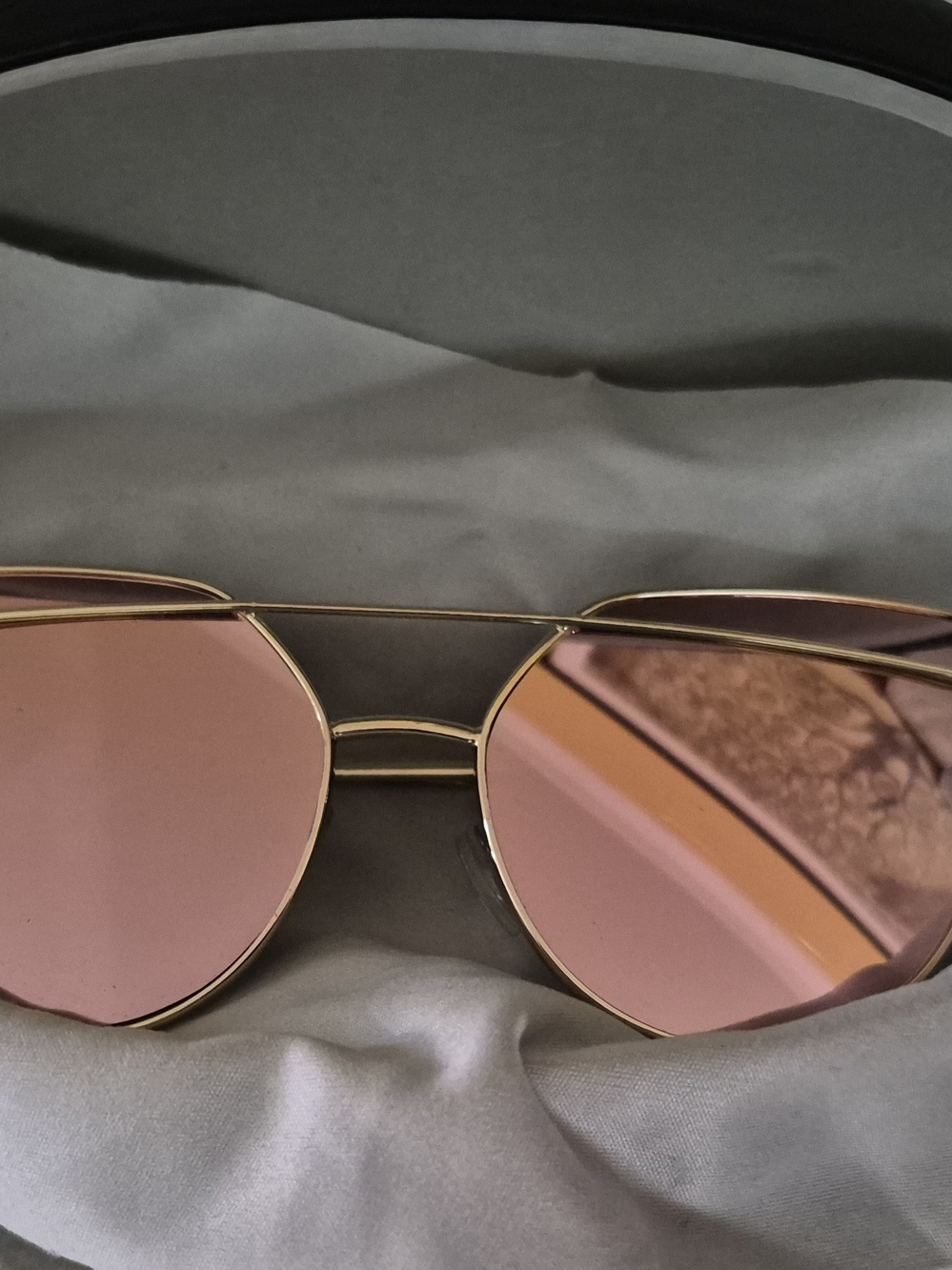 iris Gold Frame Sunglasses with Pink Lenses